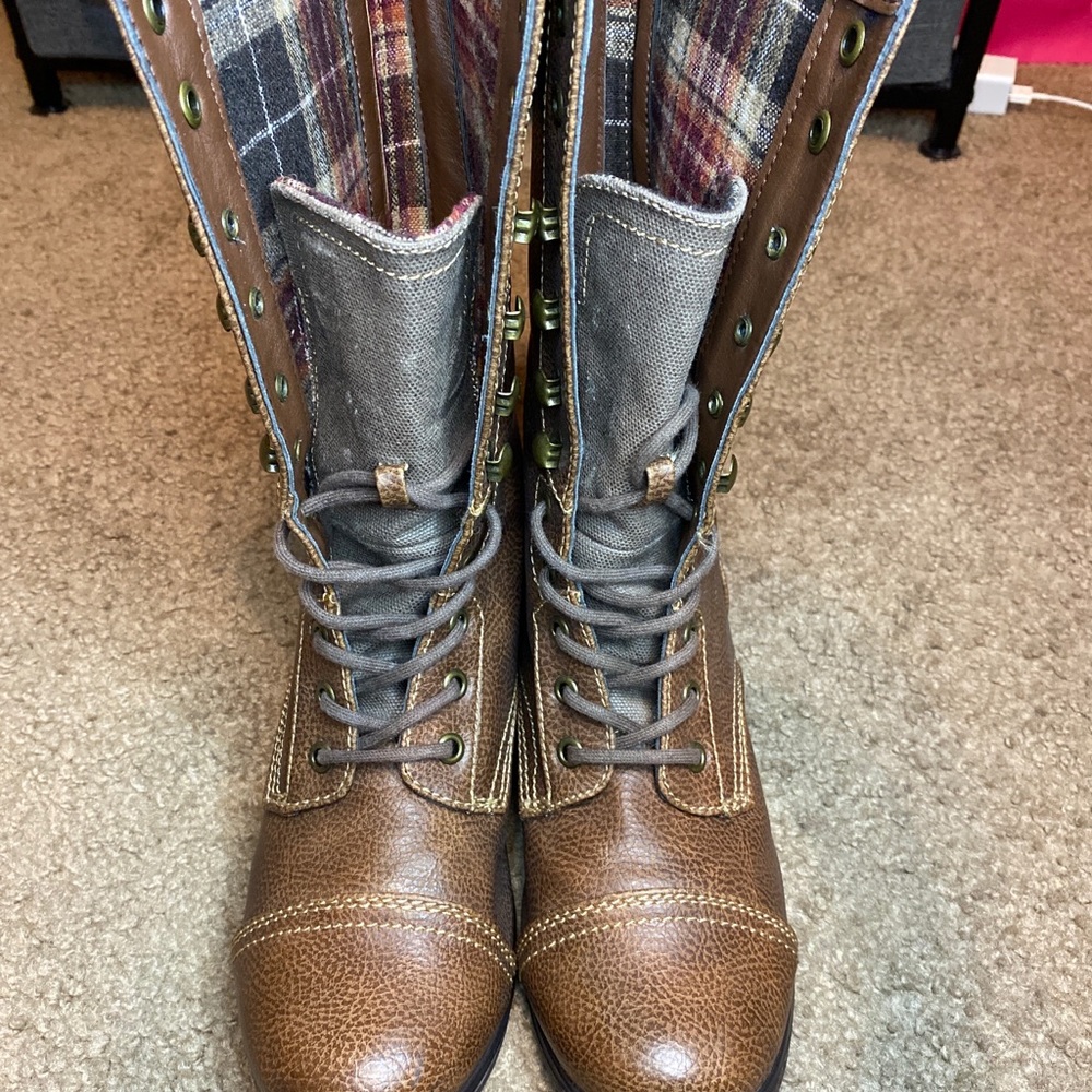 Leather boots
